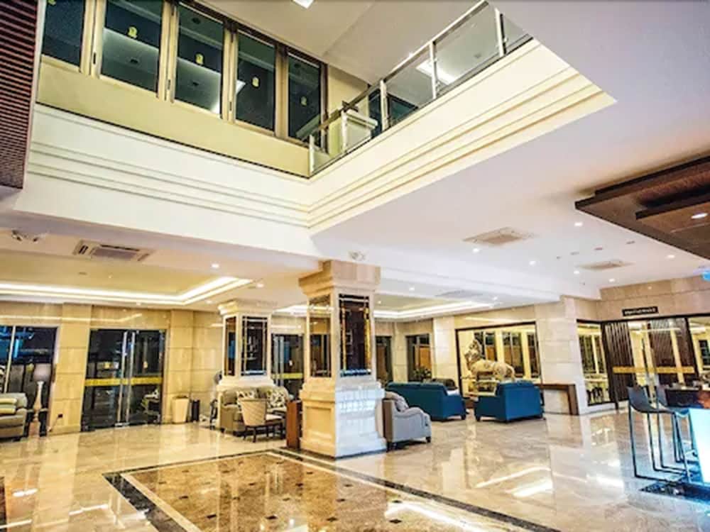 Фото March Hotel Pattaya