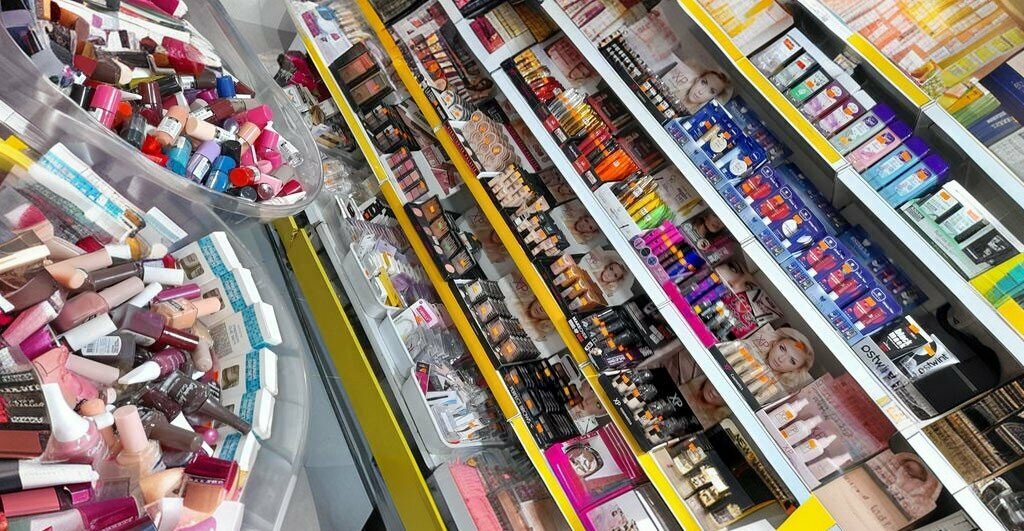 Convenience store Asimoglu, Usak, photo