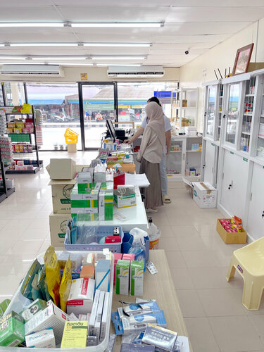 Pharmacy Caremart, Chalong, photo
