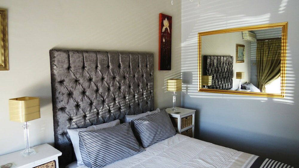 Фото 21 Klein Karoo Street