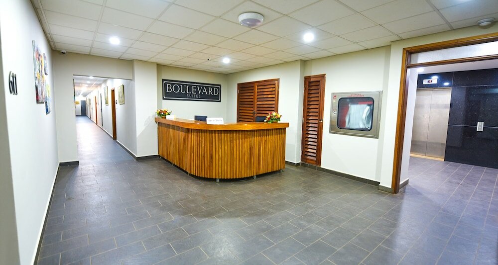 Фото Boulevard Suites