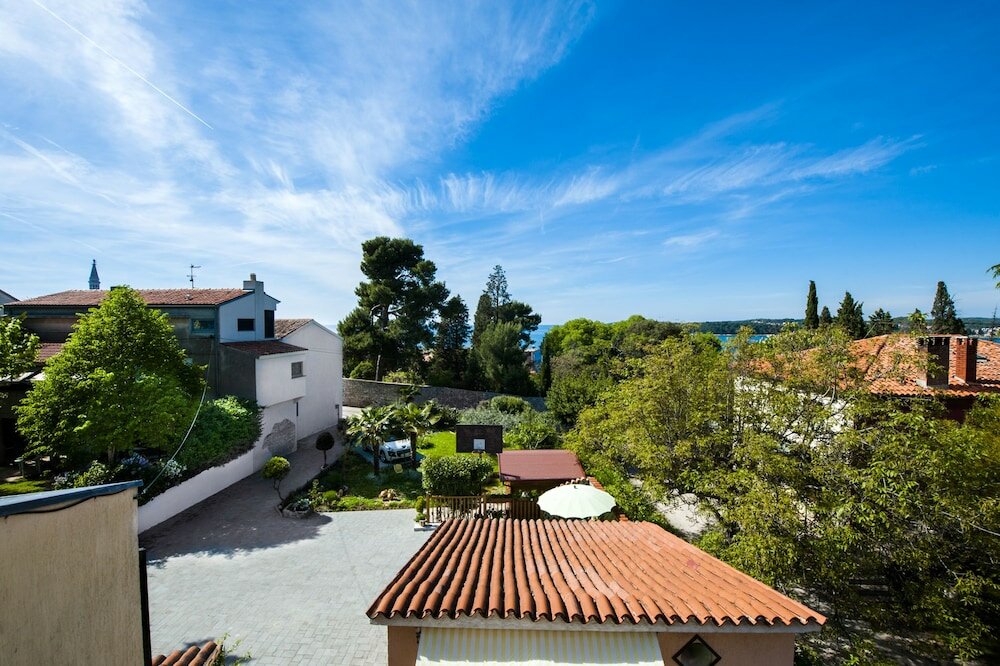 Фото Apartments and Room Rina