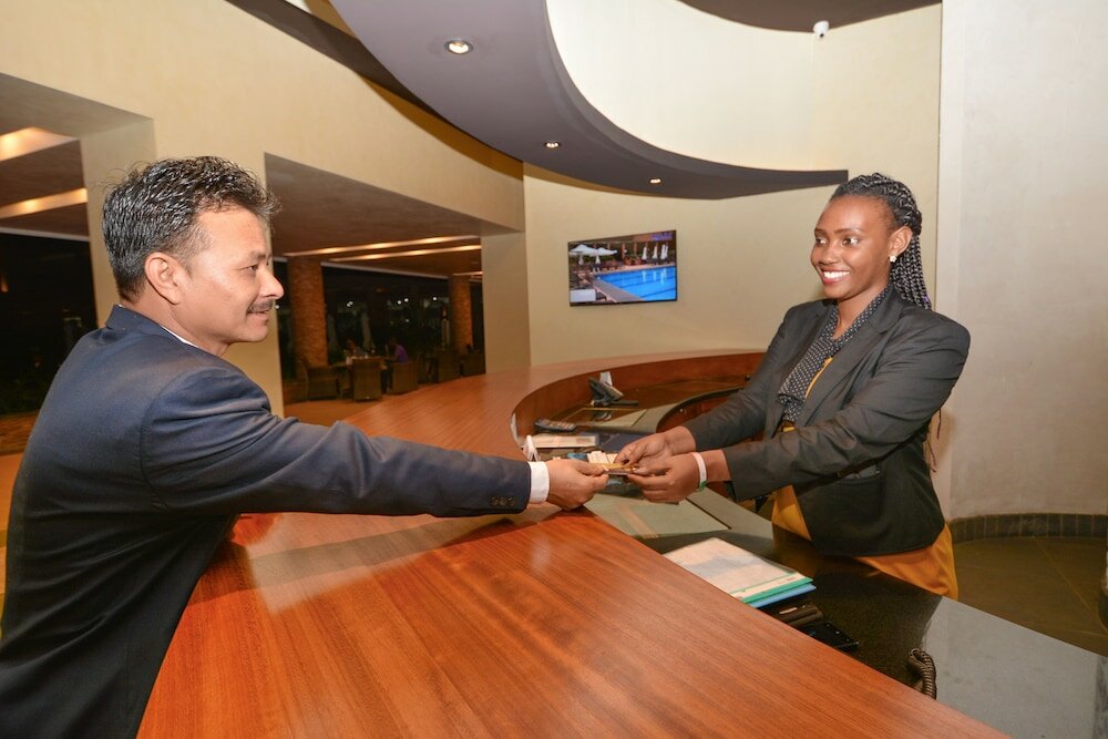 Фото Speke Apartments Wampewo