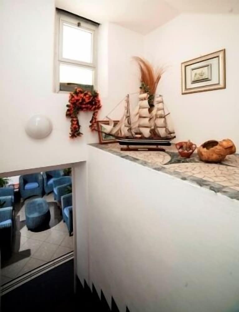 Фото Hotel Villa Rosa