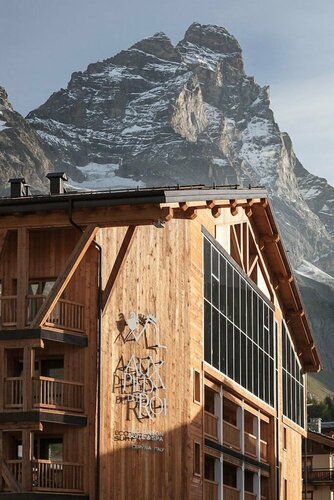 Гостиница Aux Pieds du Roi в Валле-д’Аосте