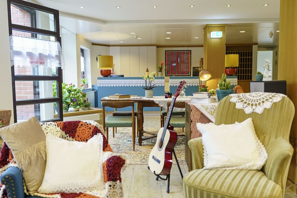 Фото Tante ALMA's Bonner Hotel