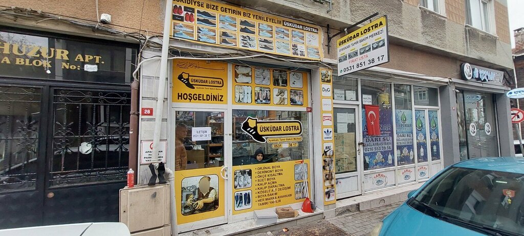 منتجات العناية بالأحذية وملحقاتها Uskudar Shoeshine Shoe Care Center ، اسطنبول، صورة