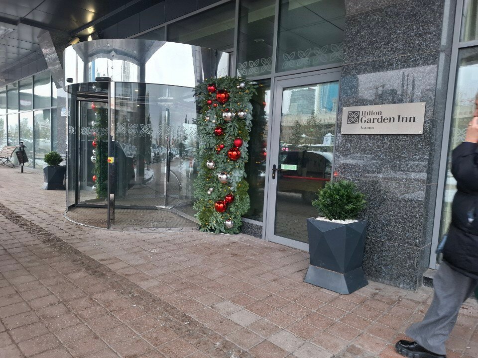 Фото Hilton Garden Inn Astana