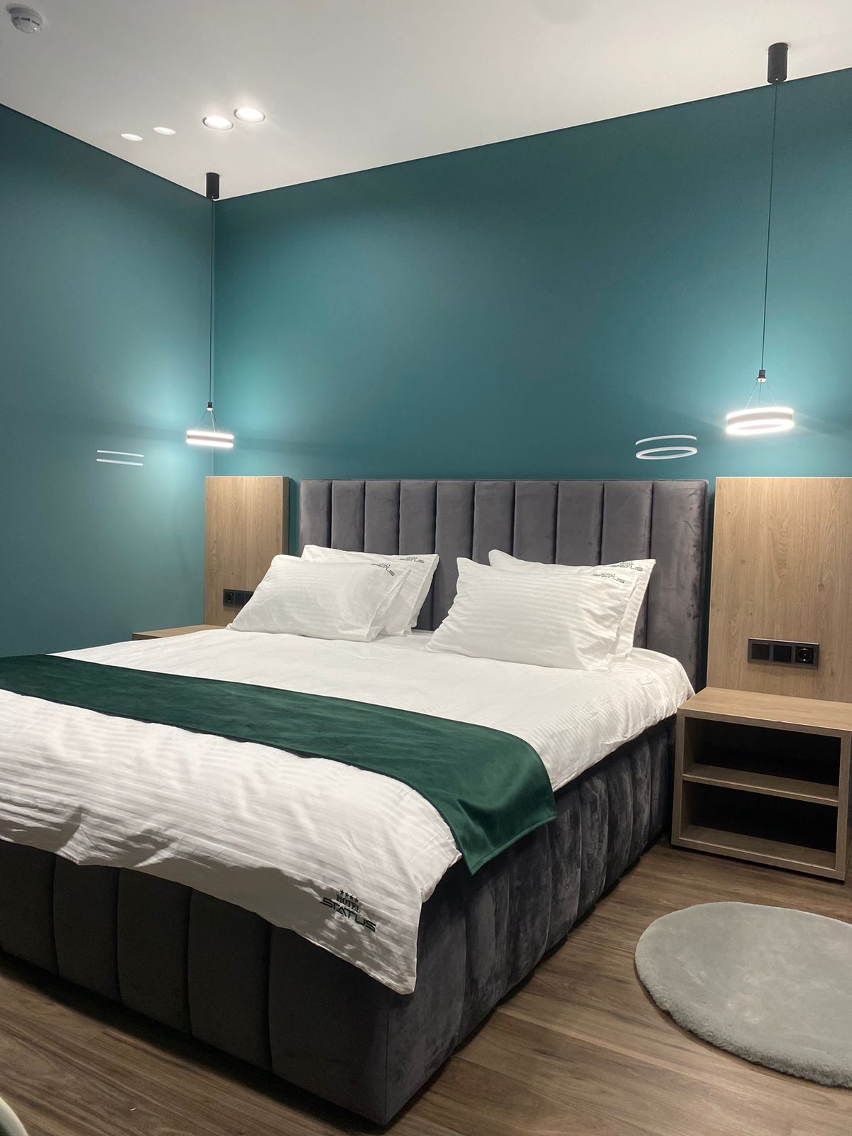 Фото Royal Status