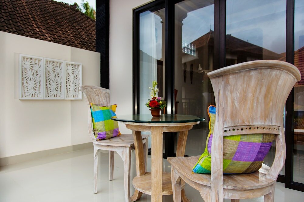 Фото Warji House 1