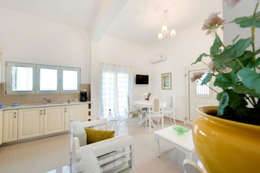 Фото Queen of Santorini