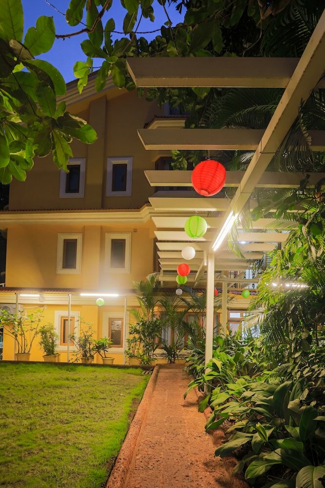 Фото Bougainvillea Guest House