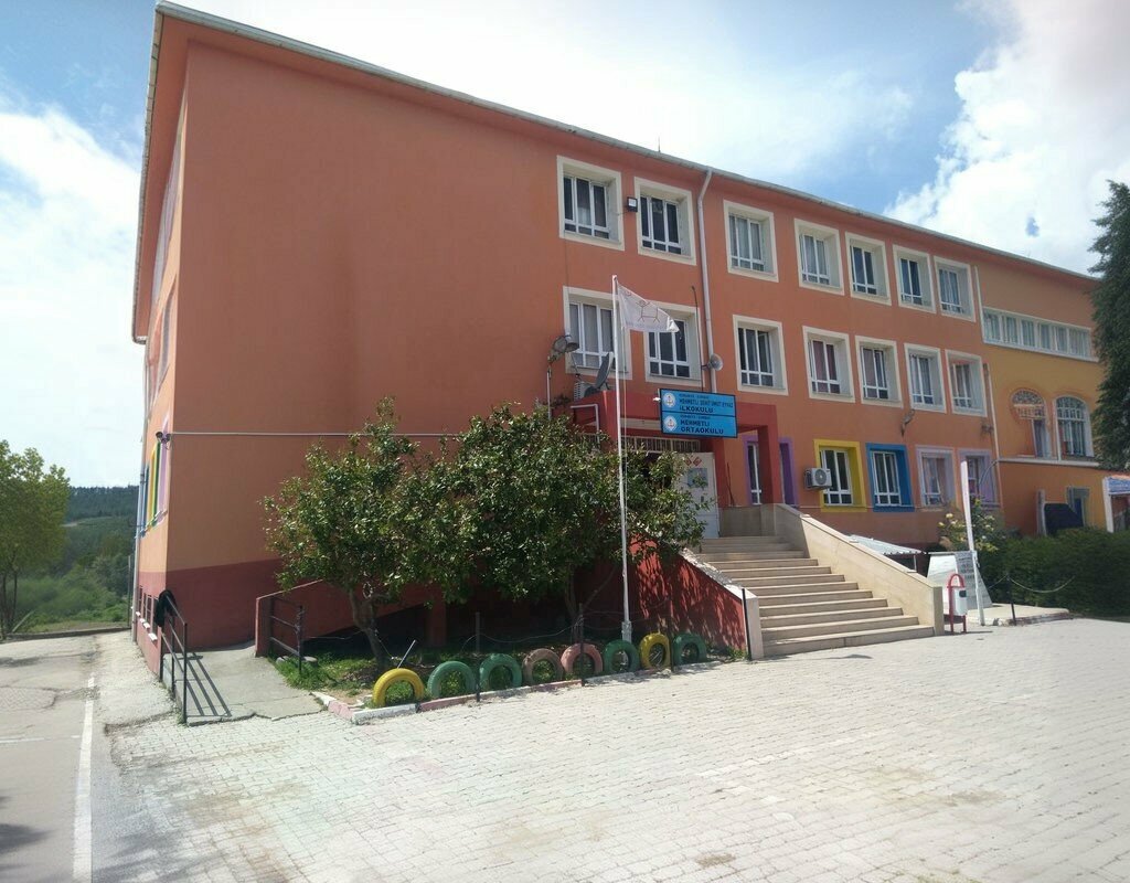 School Mehmetli Middle School, Sumbas, photo