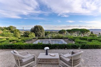 Фото Villa Le Fontanelle - Residenza d'Epoca