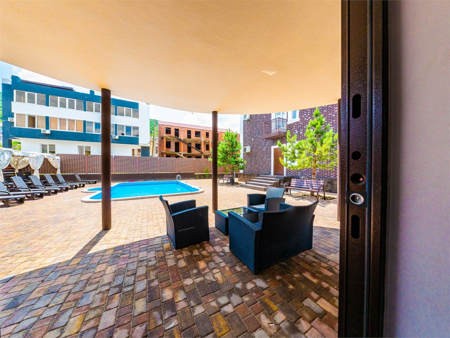 Фото Самшит