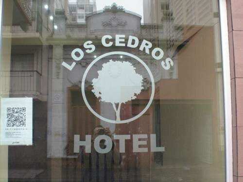 Гостиница Hotel Los Cedros в Буэнос-Айресе