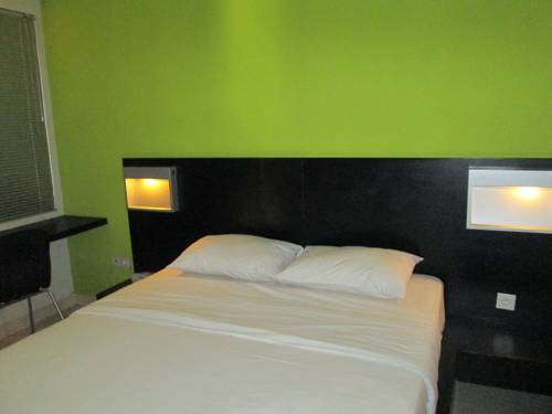 Фото LeGreen Suite Tondano