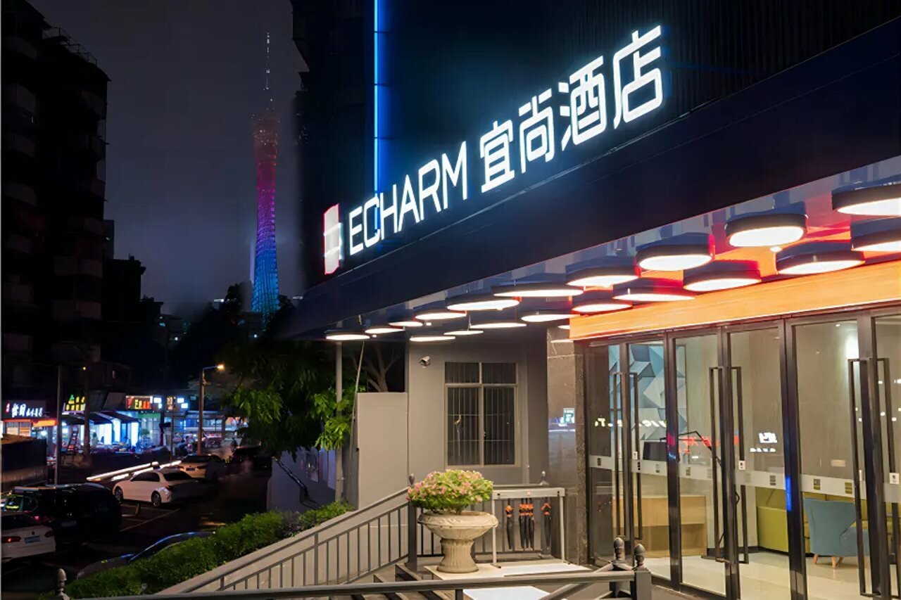 Фото отеля 1