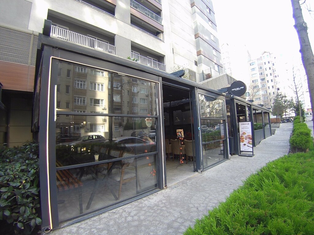 Cafe Racelab, Istanbul, photo