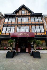 Гостиница Grand Hotel Normandy by Cw Hotel Collection в Брюгге
