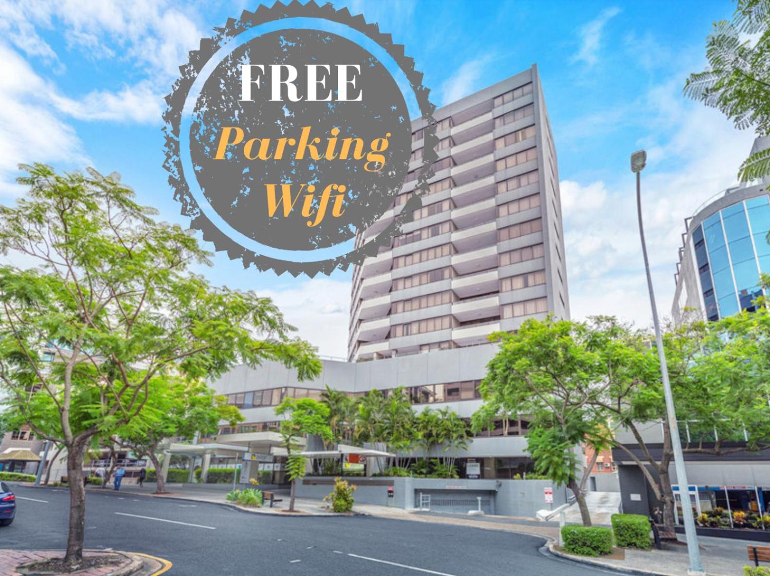 Фото The Astor Apartments