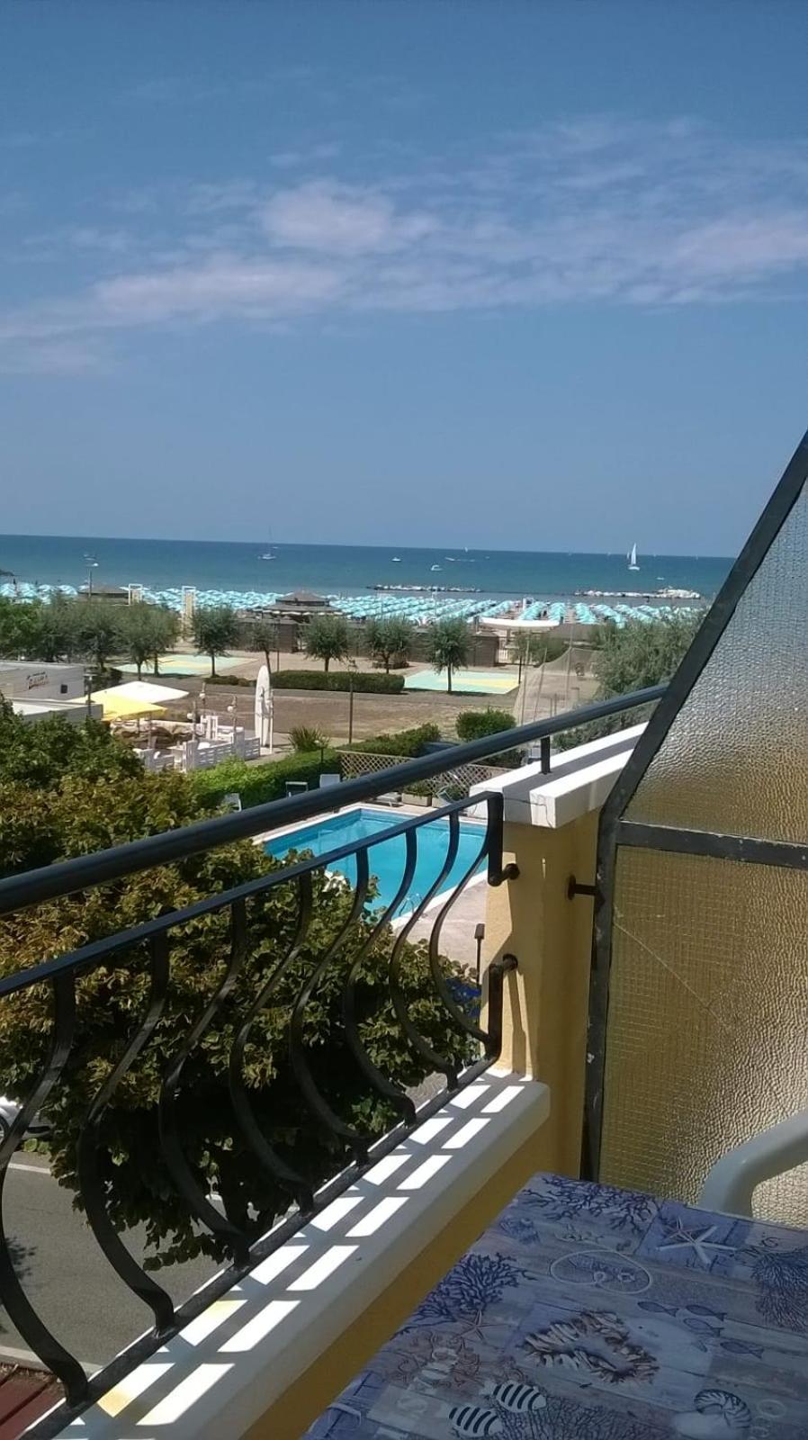 Фото Residence Record