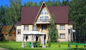 Husky House (Nizhniy Novgorod Region, gorodskoy okrug Chkalovsk, derevnya Zelyevo) ، فندق