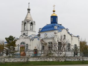 Церковь Успения Пресвятой Богородицы (ул. Лазо, 29, село Владимиро-Александровское), православный храм в Приморском крае