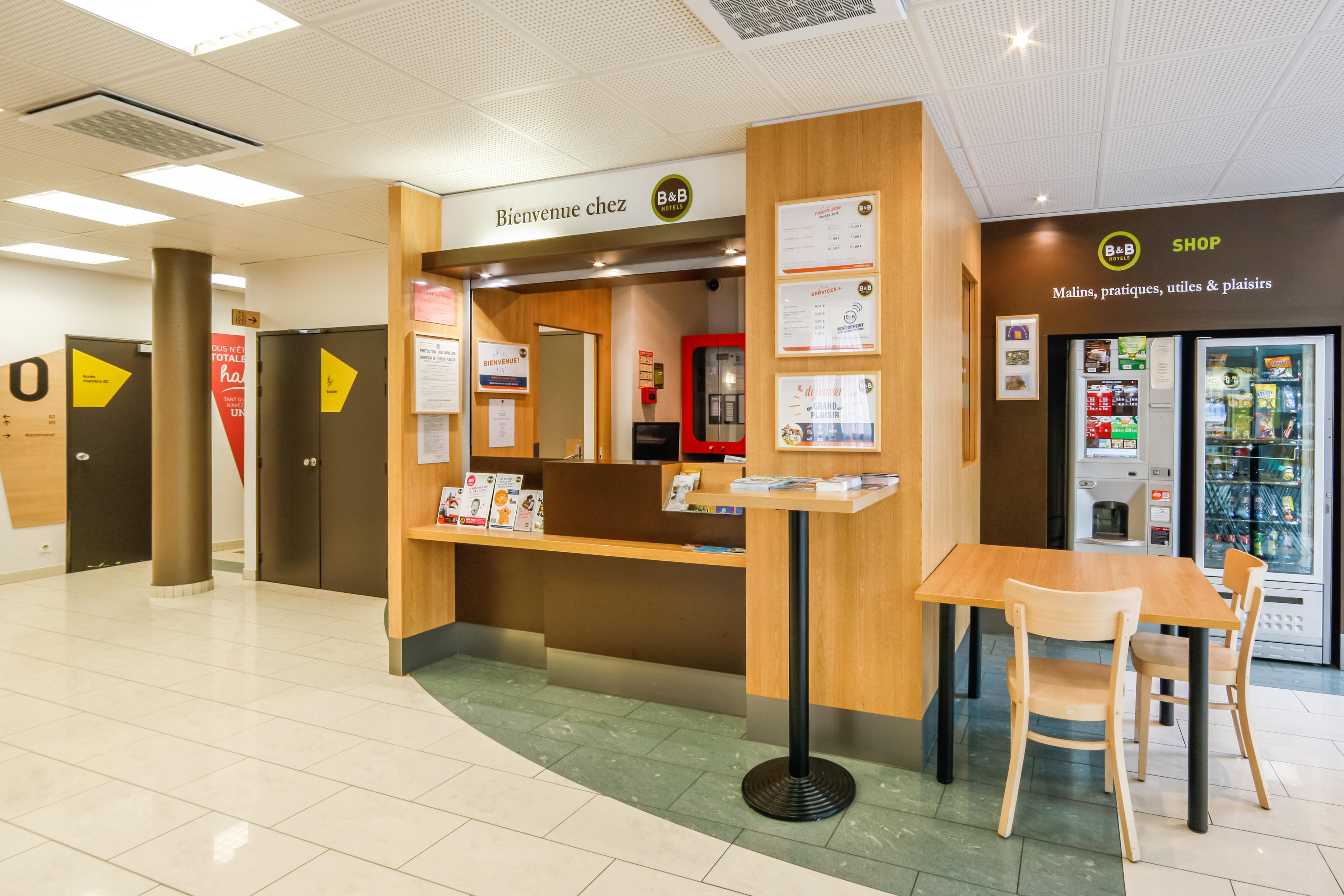 Фото B&b Hotel Nantes Centre