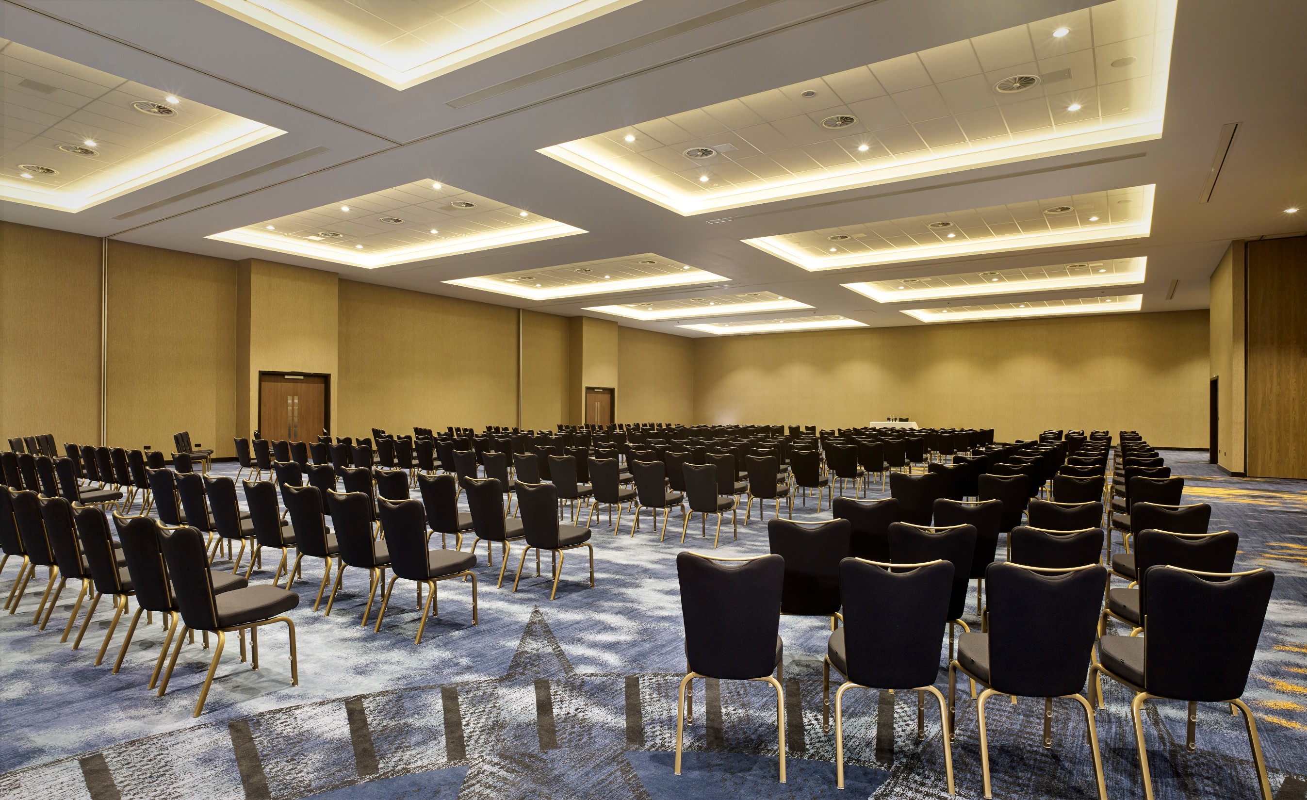 Фото DoubleTree by Hilton Hull