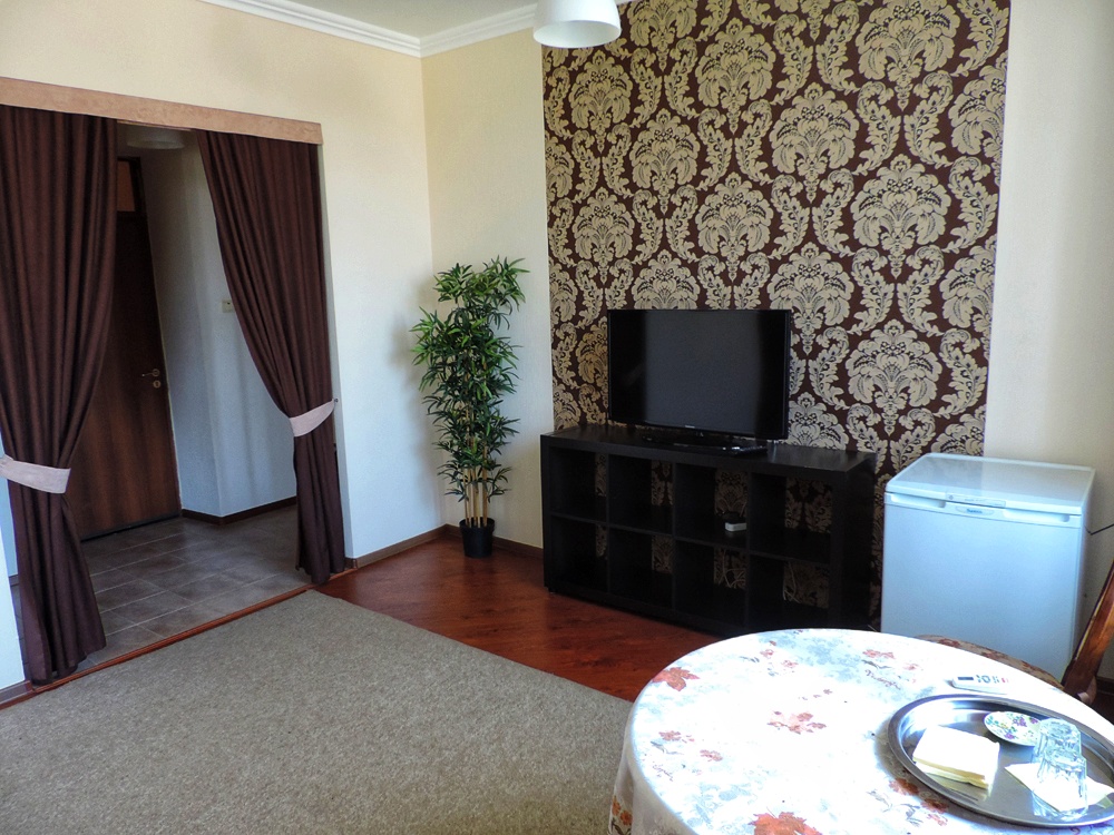 Фото отеля 2