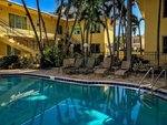 Las Olas Royal Beach Apartments (1 Isle of Venice Drive), apartments