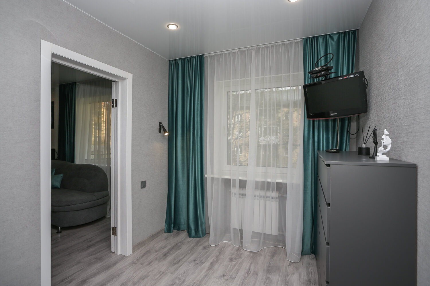 Фото Двухкомнатная квартира в самом центре