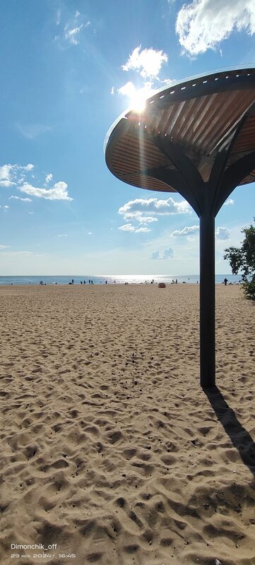 Sankt-Peterburgning yalangoch plyajlaridan olingan fotosuratlar