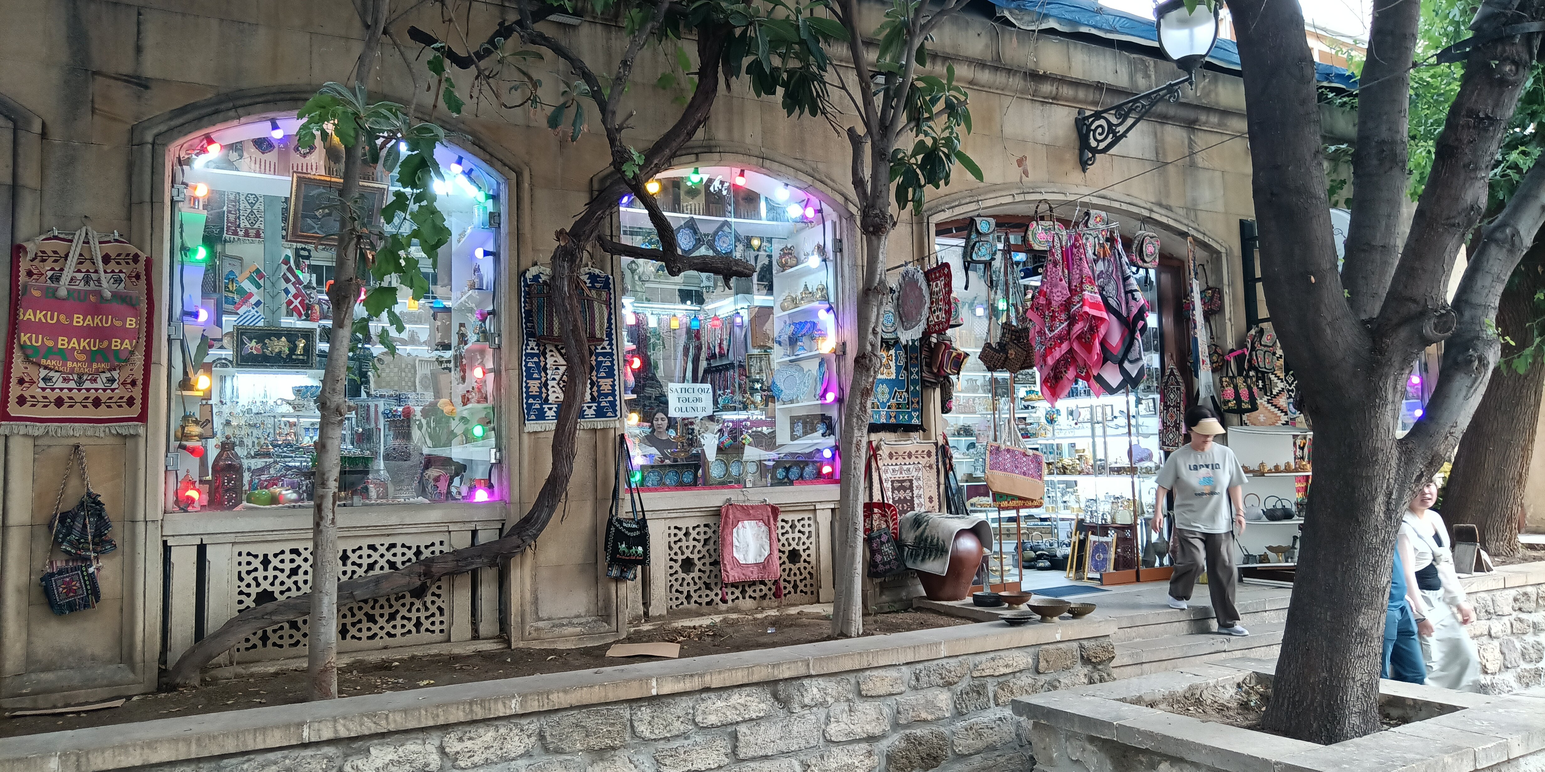 Фото Royal Antique Boutique Hotel