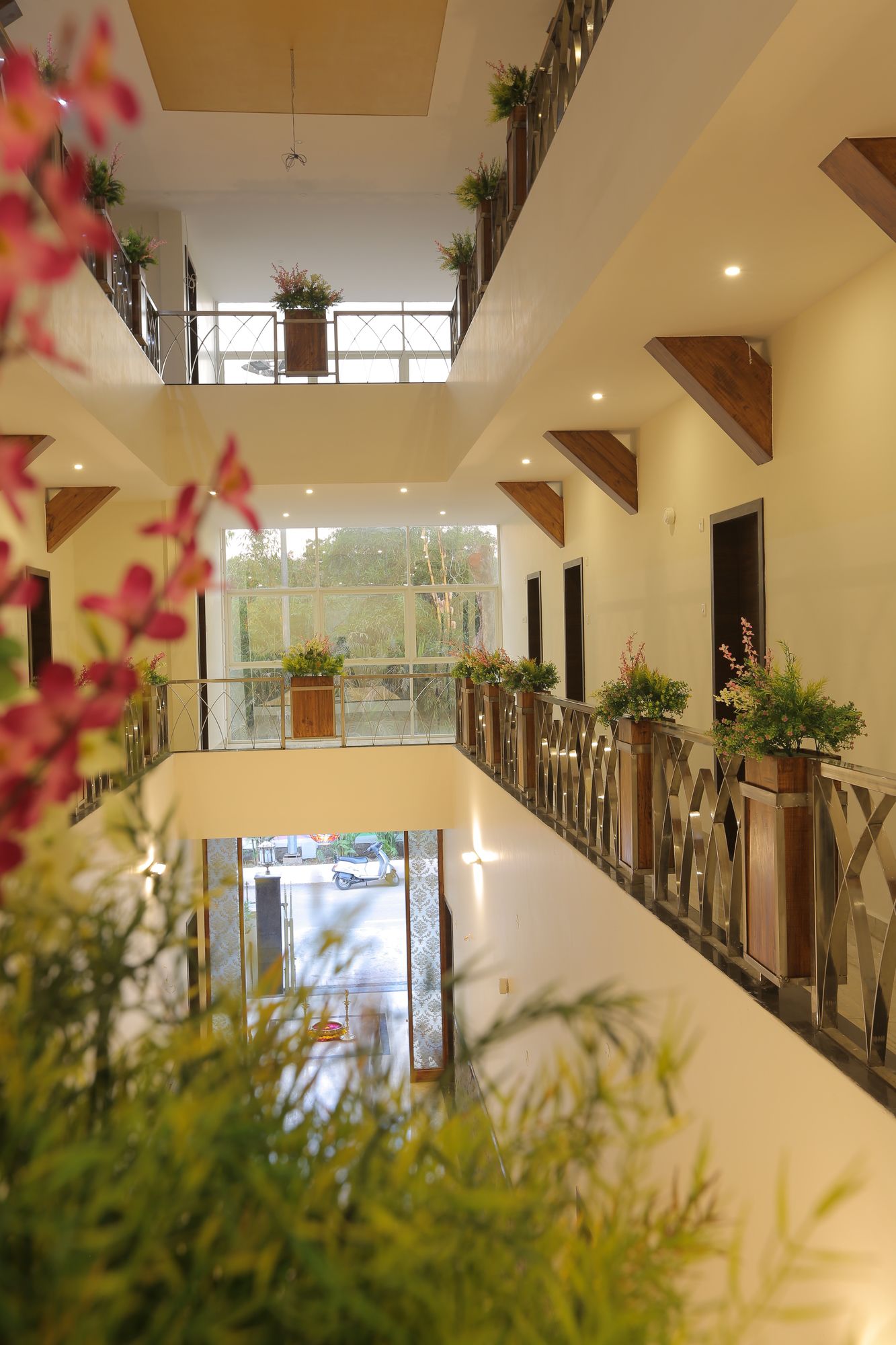 Фото Hotel Samrat