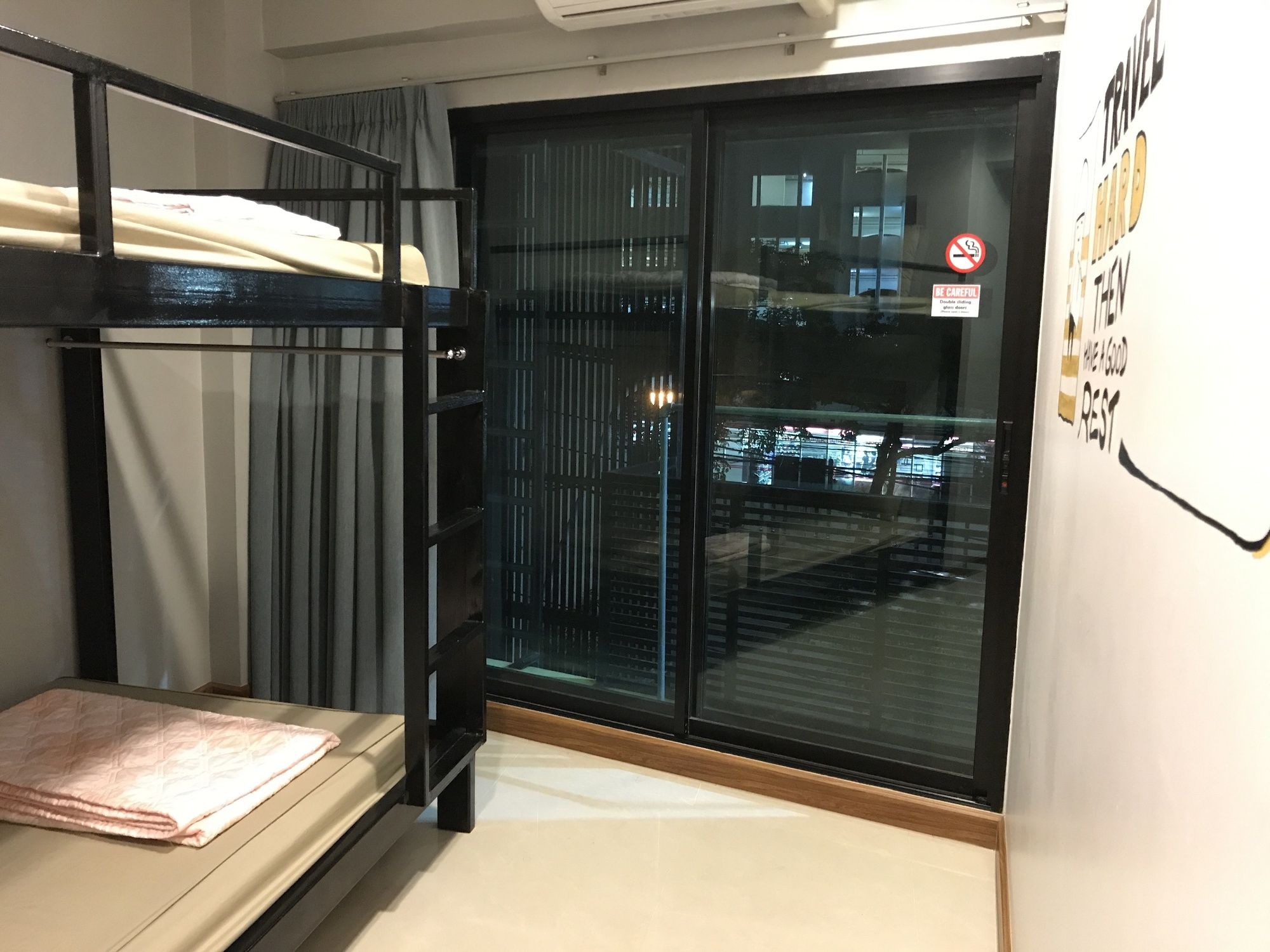 Фото Restiny Hostel