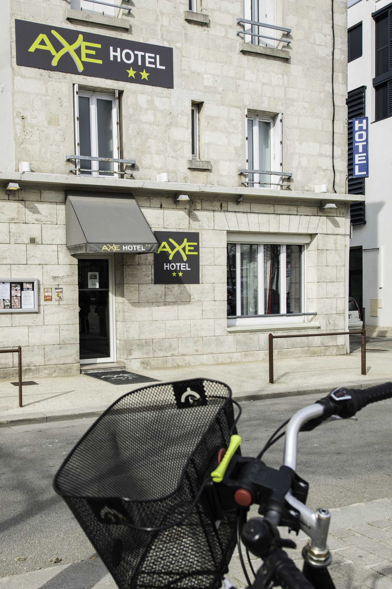 Фото Un Hôtel sur le Port