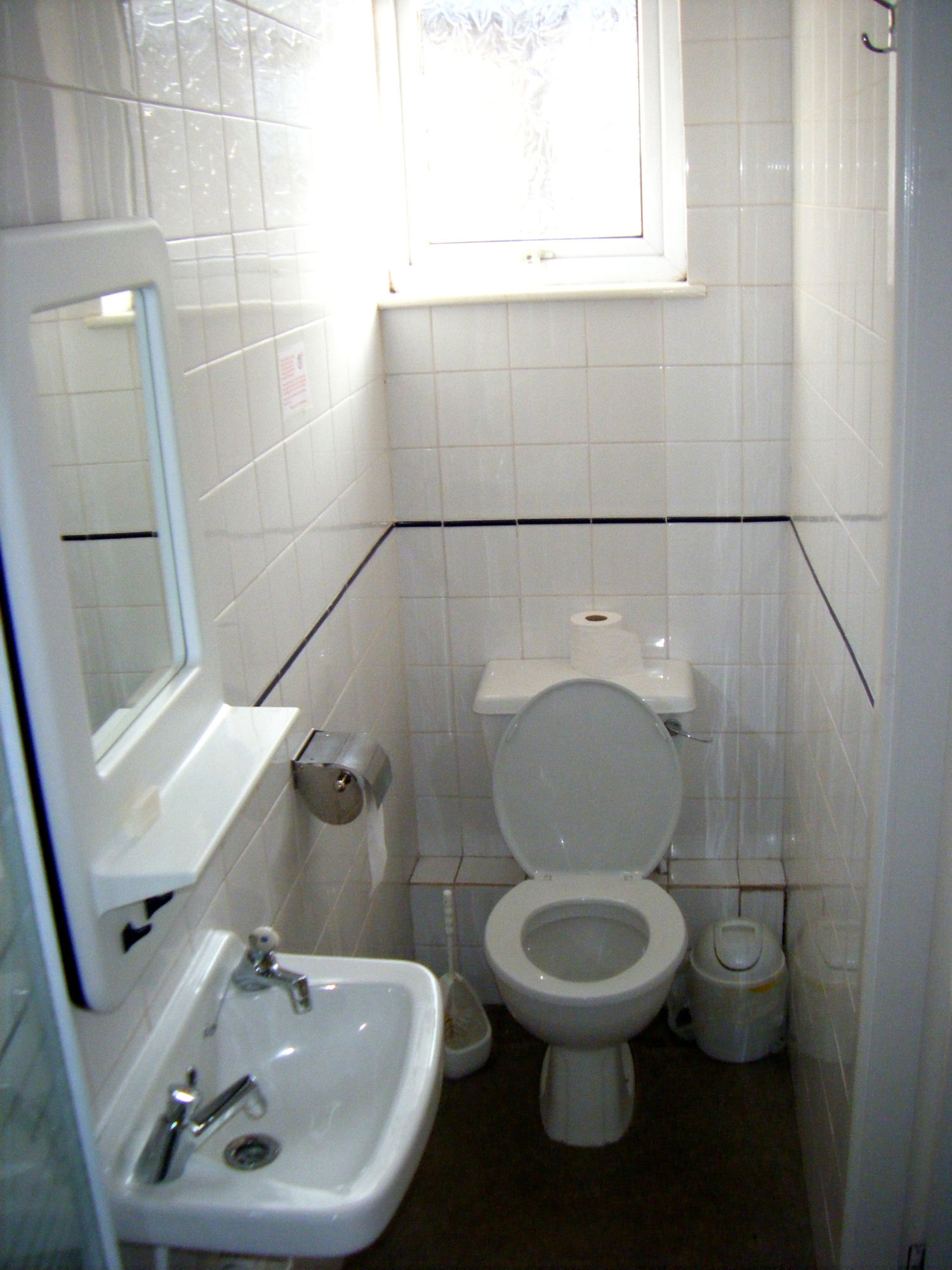 Фото The Feathers Hotel