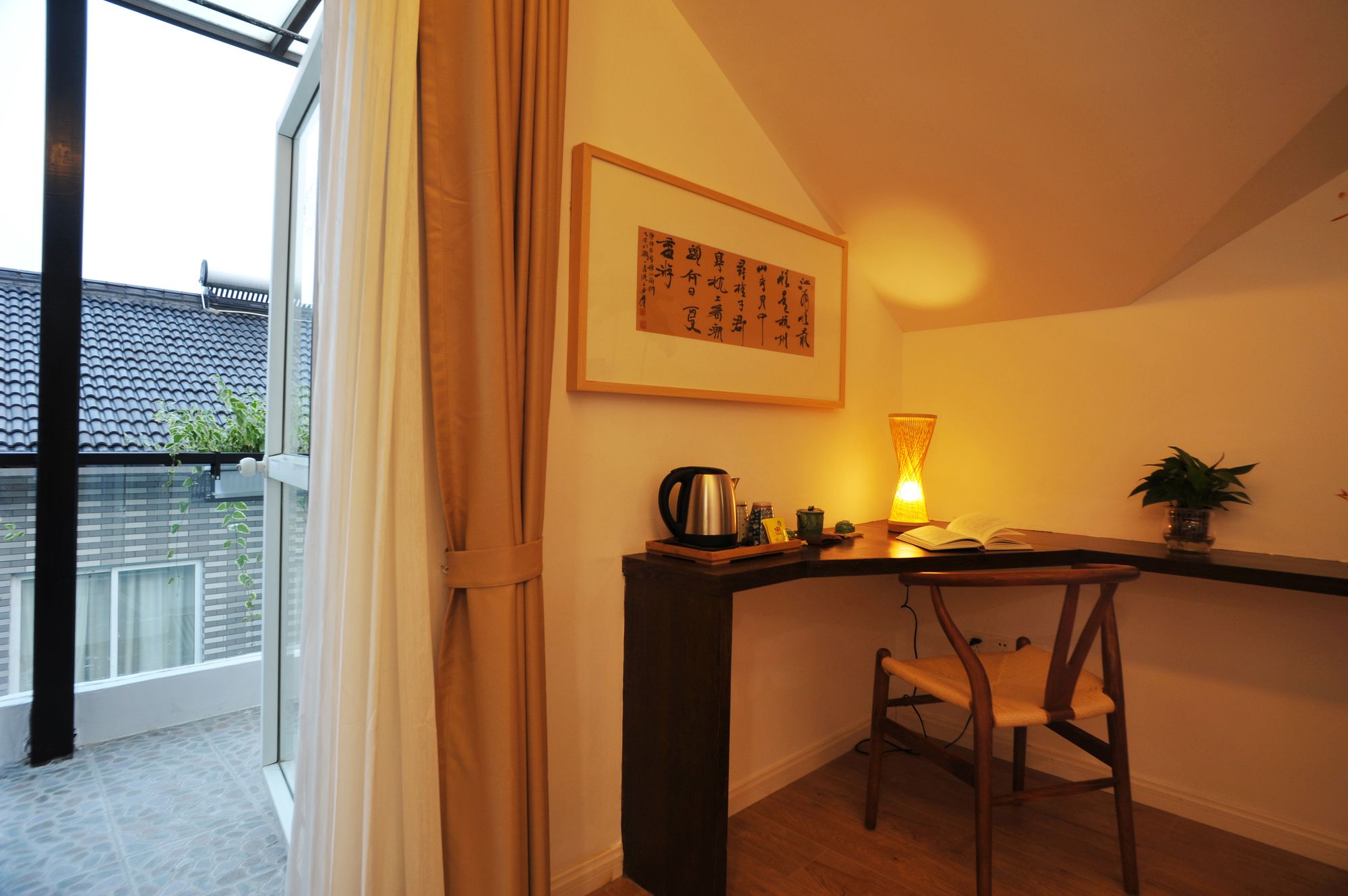 Фото Hangzhou Banmufangtang Boutique Inn