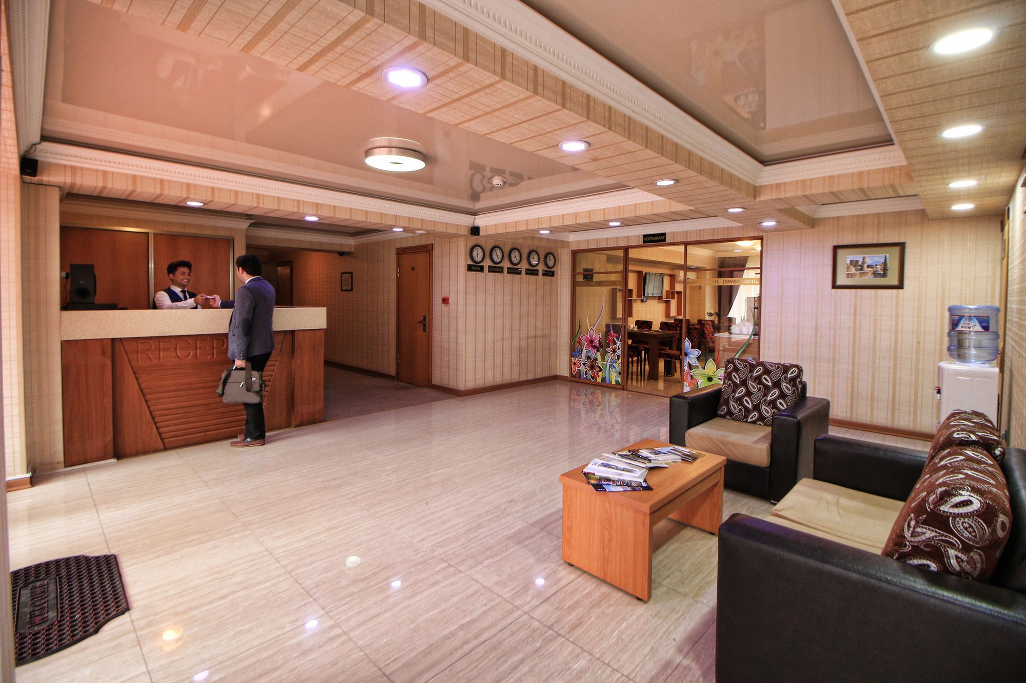 Фото отеля 3