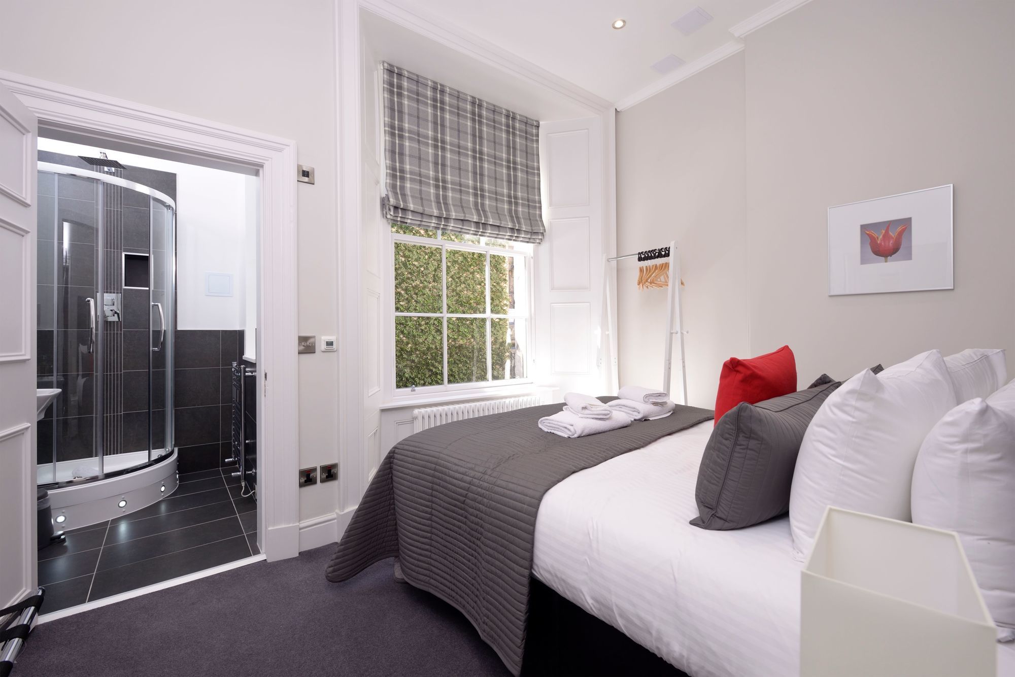 Фото Destiny Scotland - Q-Residence