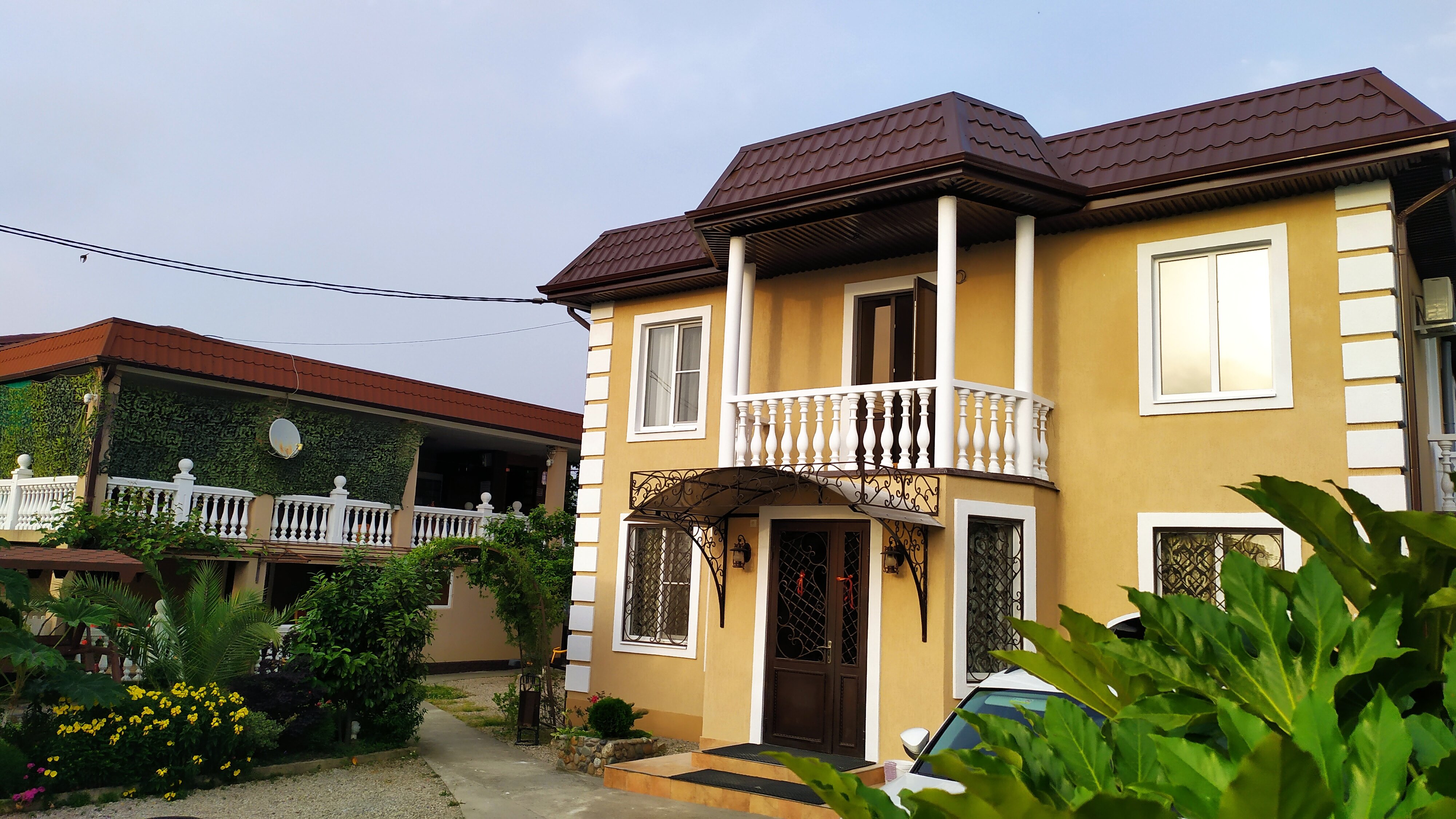 Фото отеля 2