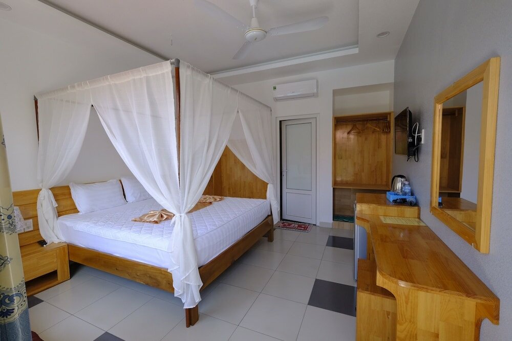 Фото May Bungalow