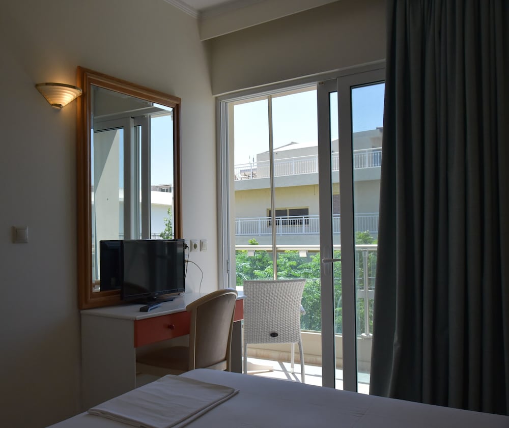 Фото Bristol Sea View Apartments