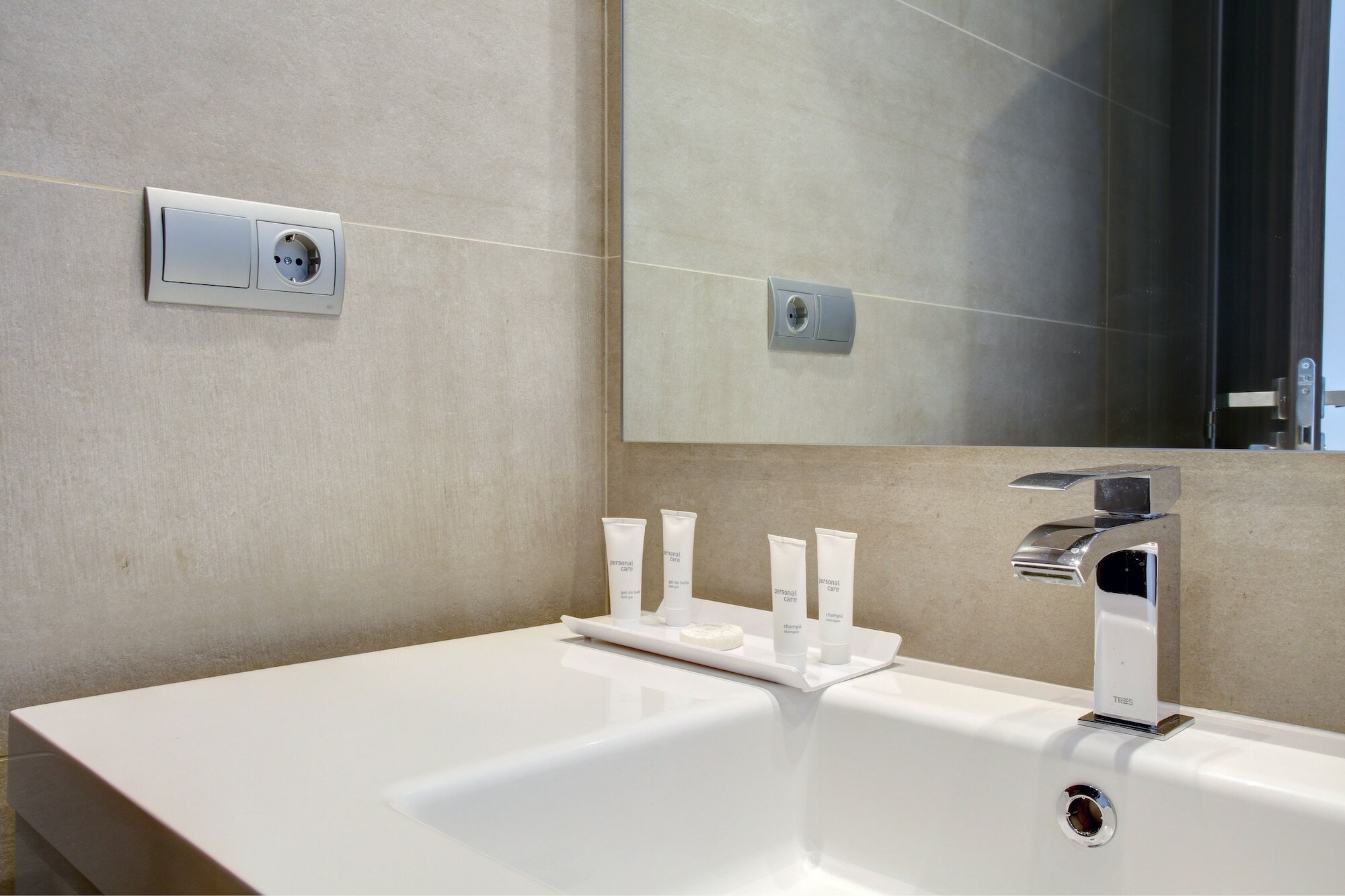 Фото Aqua Apartments Vento, Marbella