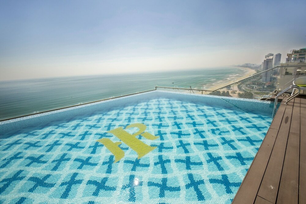 Фото Mandila Beach Hotel DaNang