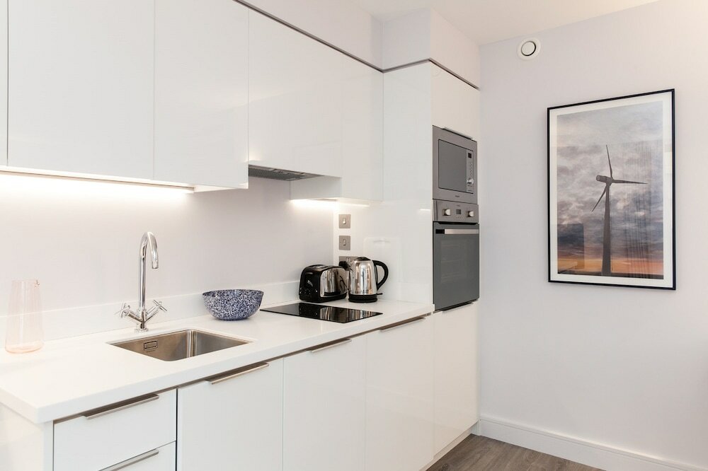 Фото Rockwell East