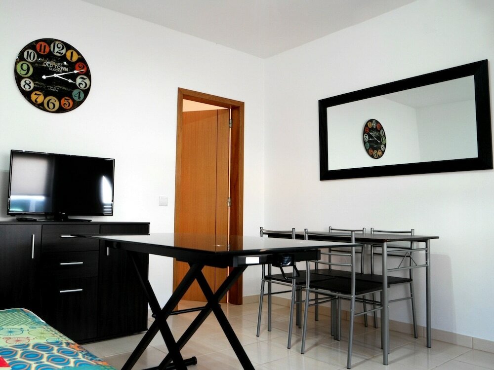 Фото Louise Guest House