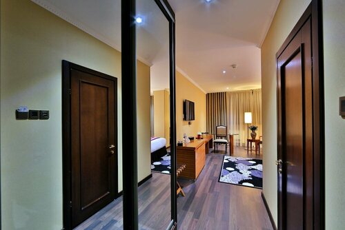 Гостиница Damas International Hotel в Бишкеке